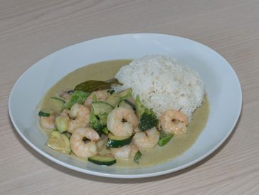 Grünes Curry mit Garnelen