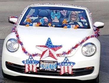 Lake Oswego Fourth of July parade.  Lake Oswego Petsitting