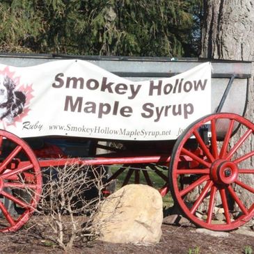 Signage to Smokey Hollow Maple Syrup entrance.