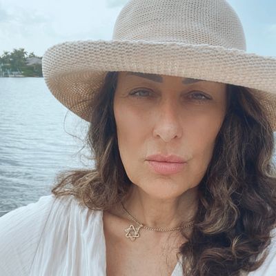 Adrienne Klein of Kosher Kasa creating brand content for Jewish owned and kosher businesses
