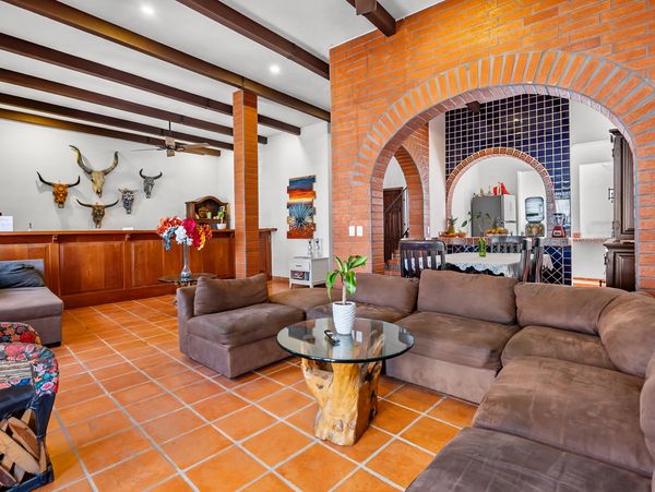 Hotel Los Gonzalez exterior