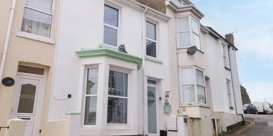 Holiday home with sea views