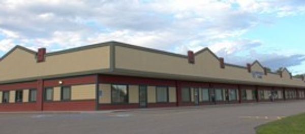 Commercial building for rent in Bemidji, MN