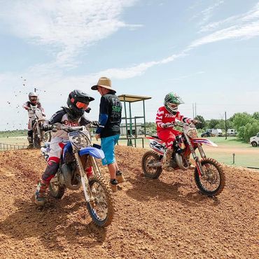 Side by side drills at Oak Hill Raceway