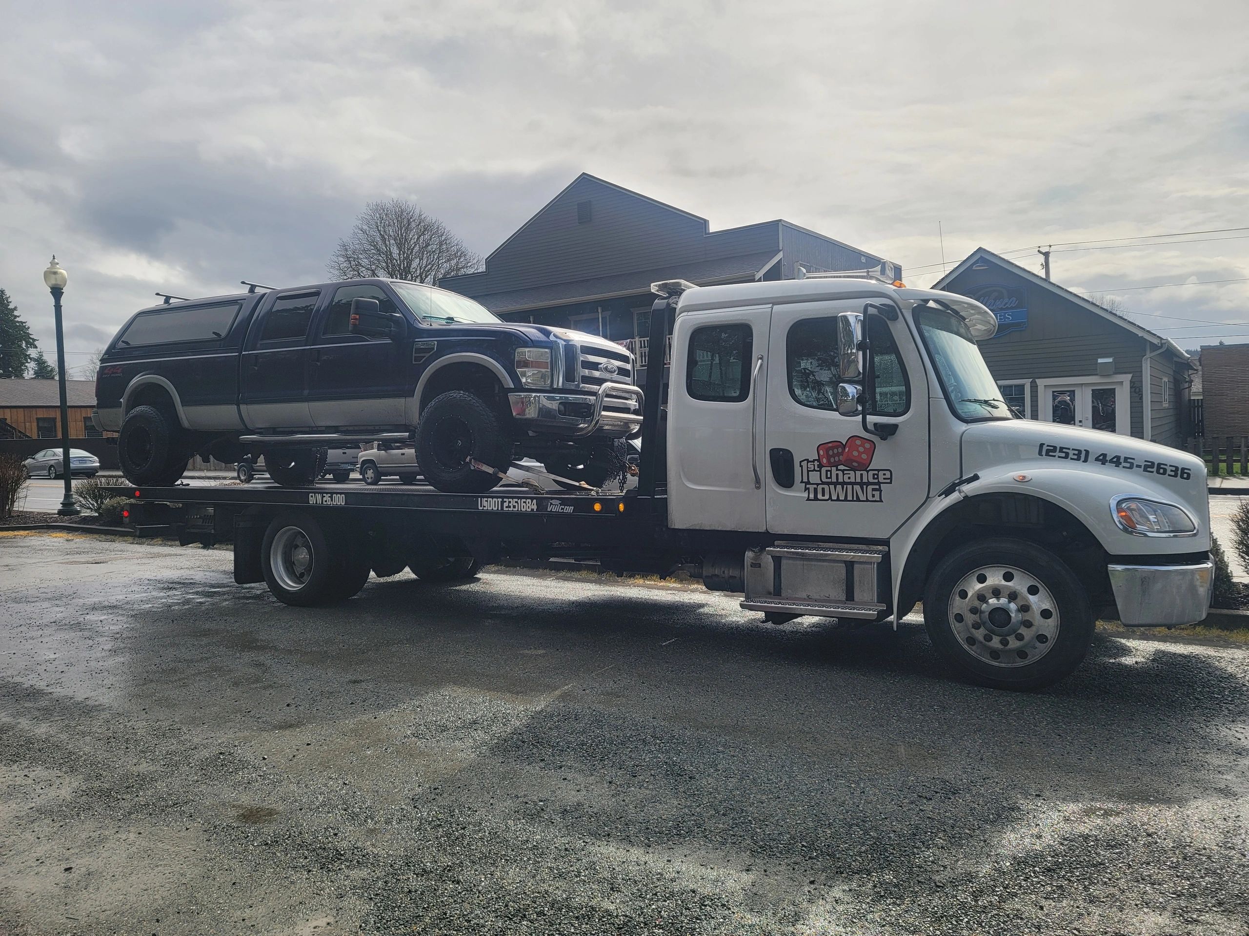 1 Chance Towing logo