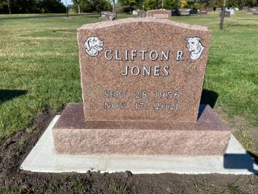 Gravestone for Clifton R Jones with dates 1956-2021.