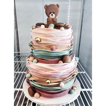 Bear Fondant Ruffles Cake