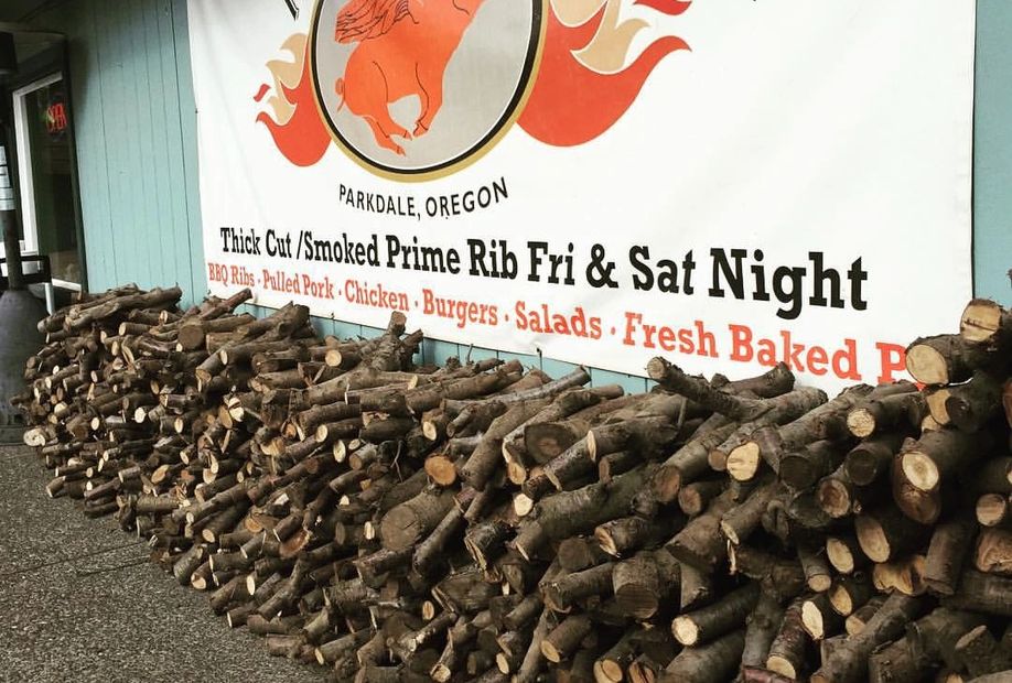 Apple Valley BBQ BBQ Restaurant, Catering