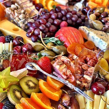 Cheese 
Catering Denver
Pick-up Catering
Women-owned business
Funeral Catering
Corporate Catering
