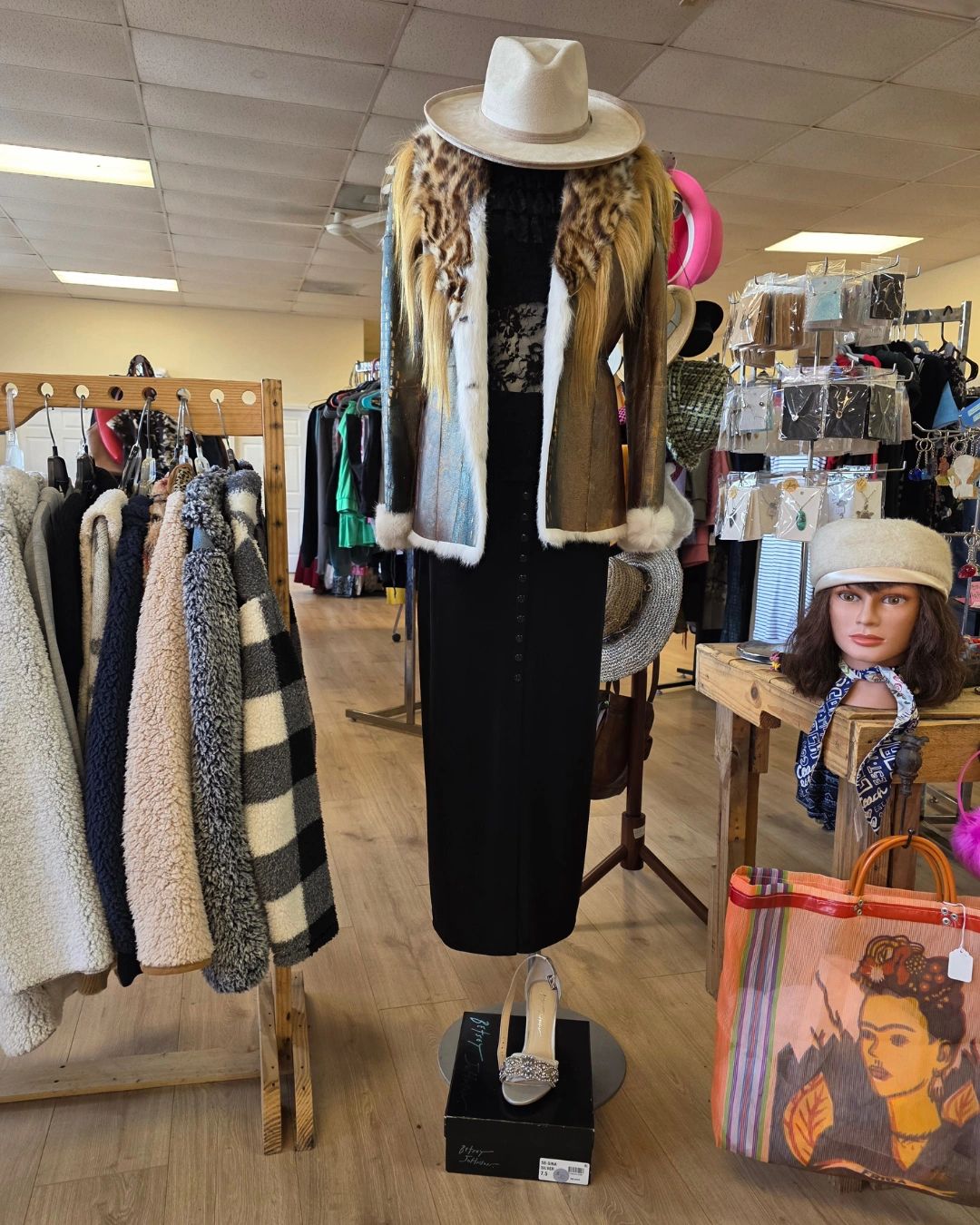 Image of merchandise available at The Funk! Creative Community. Wardrobe, jewelry, accessories, etc.