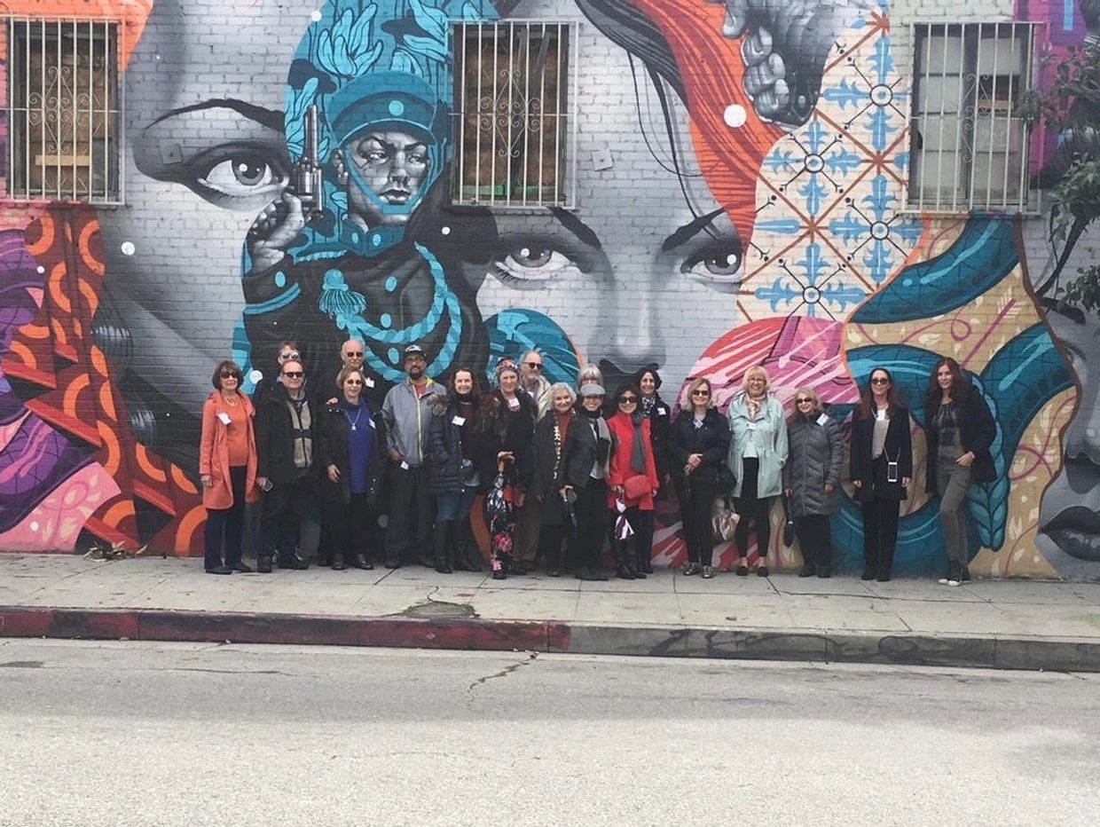 Tour Guide Man One @manoneart DTLA 