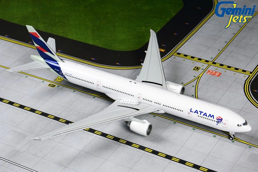 Gemini Jets 1:400 LATAM Boeing 777-300ER GJLAN1848 PT-MUI