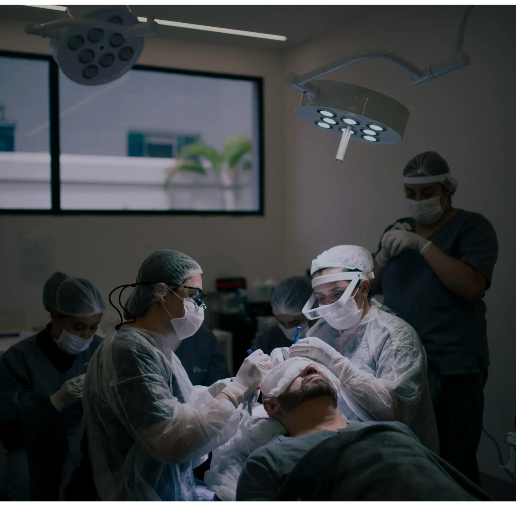 saç ekimi nasıl yapılır, hangi saç ekim yöntemi iyi, en iyi saç ekim merkezi, saç eken doktor mu?