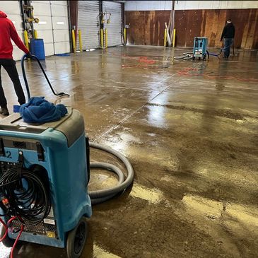 flood extraction in warehouse
