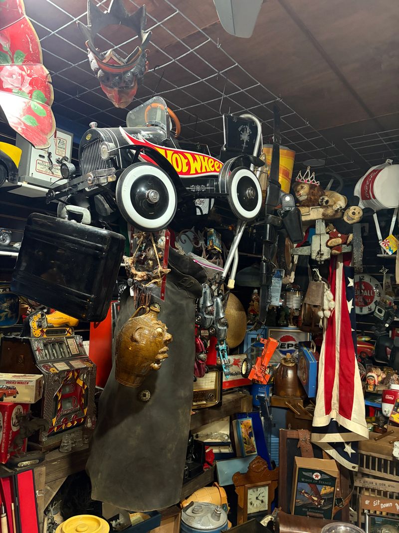 toy room 3.jpeg