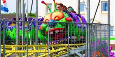 APPLE COASTER
Fun-thrills for little adventurers!
as it twists, turns, and zips around the track