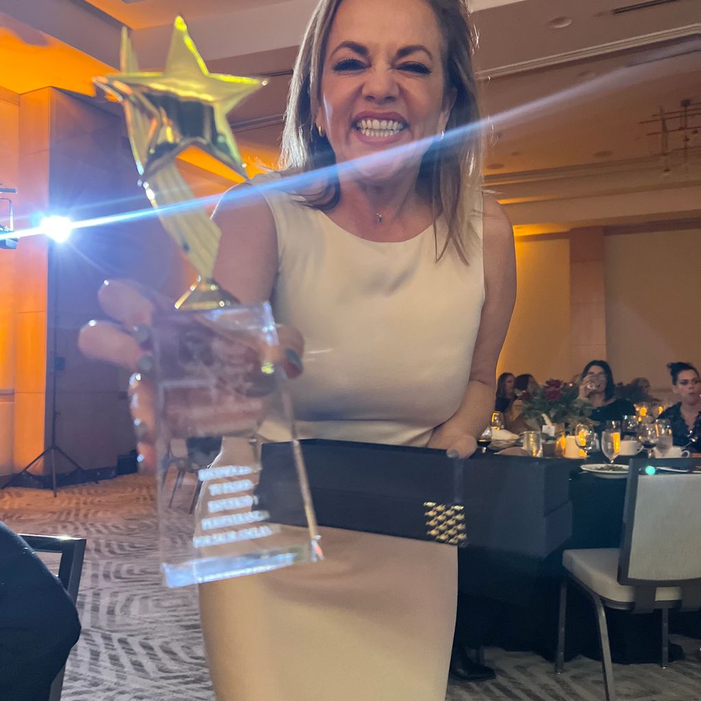 Mejor Podcast del 2023 en el Business Awards 