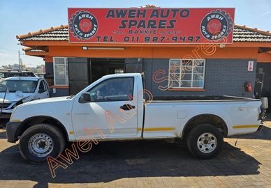 Isuzu Go big Stripping for spares