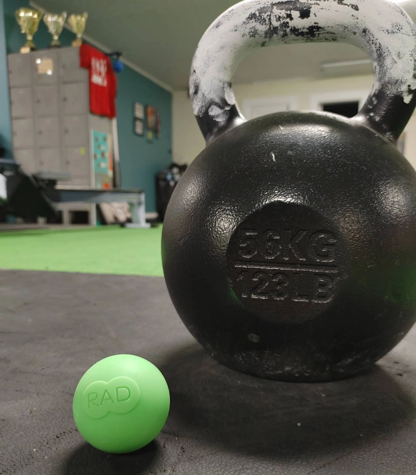 Why you don't NEED a Heavy Kettlebell but want one!