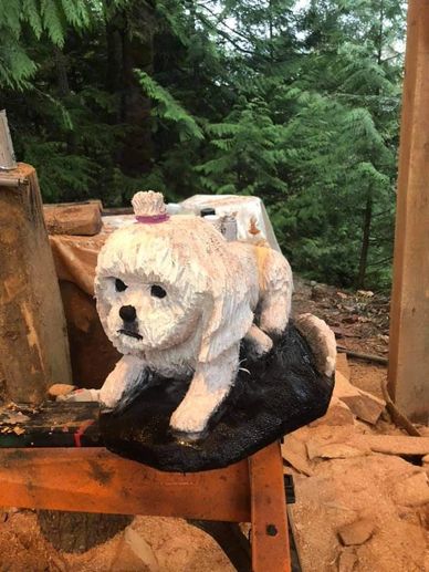 small dog pet chainsaw wood carving