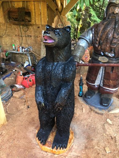 bear chainsaw carving