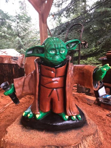 Yoda chainsaw carving, star wars chainsaw carving