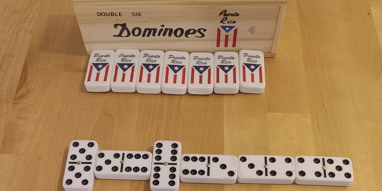 Six ways to learn how to play dominoes