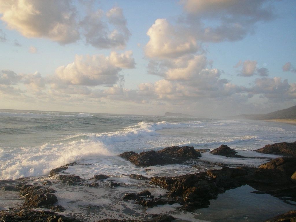 Ocean_just_after_the_dawn