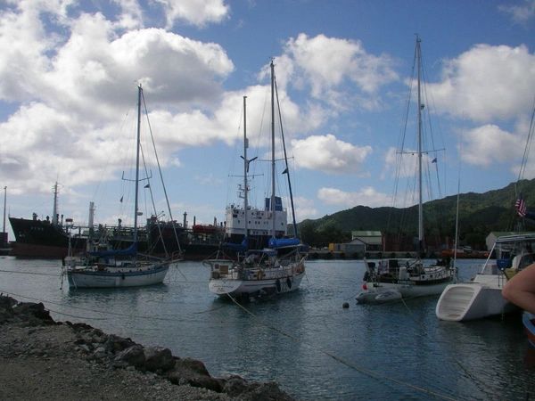 Rarotonga_harbour2