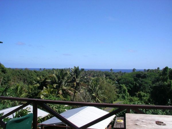 View_from_Rarotonga_Backpackers