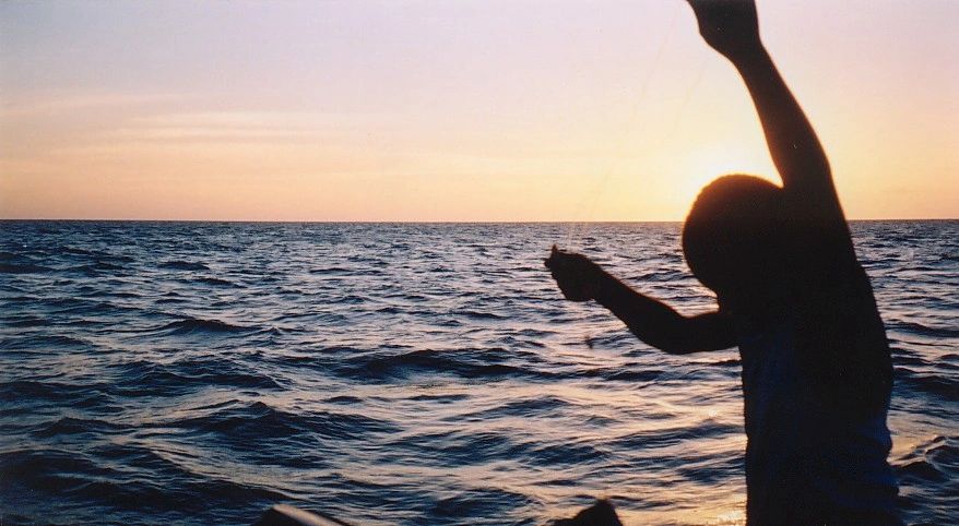 Yasawa_sunset_fishing