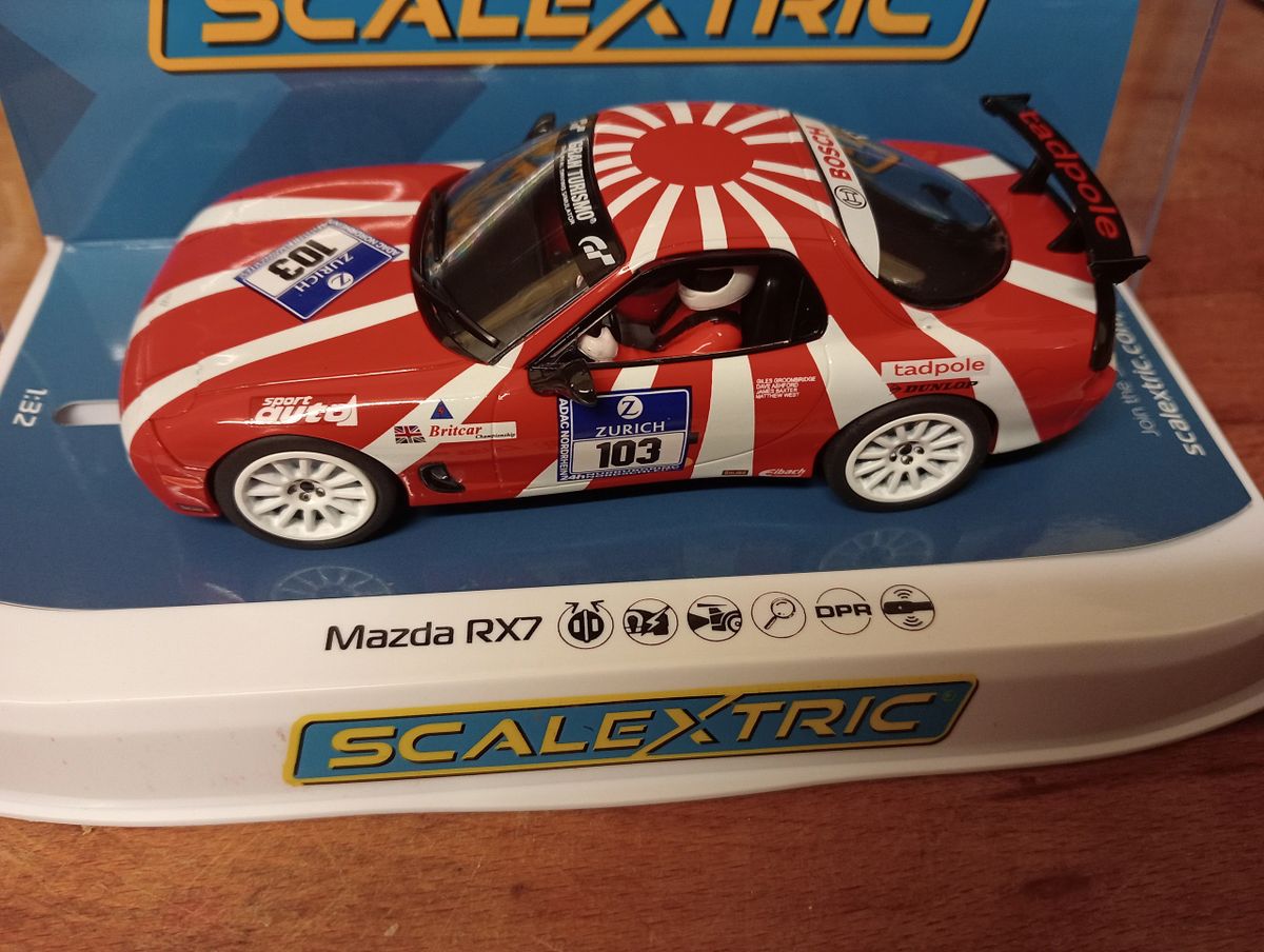 Scalextric C4626 Mazda RX7 FD - Nurburgring 24 2007