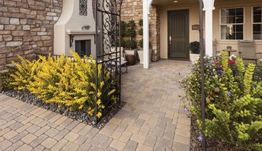 Keystone_Hardscapes_Plaza Paver_Single Size_Houston Walkway Pavers