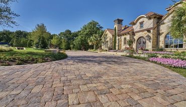 Houston Pavestone Suppliers_Venitian Combo Concrete Pavers_Americas Stone Company