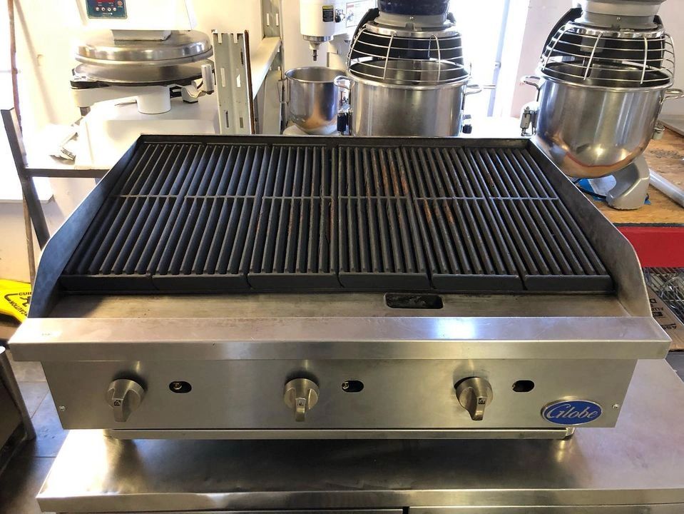 Used Globe Gas Countertop Model GCB36G Charbroiler, Radiant, 3 Burners, 36"