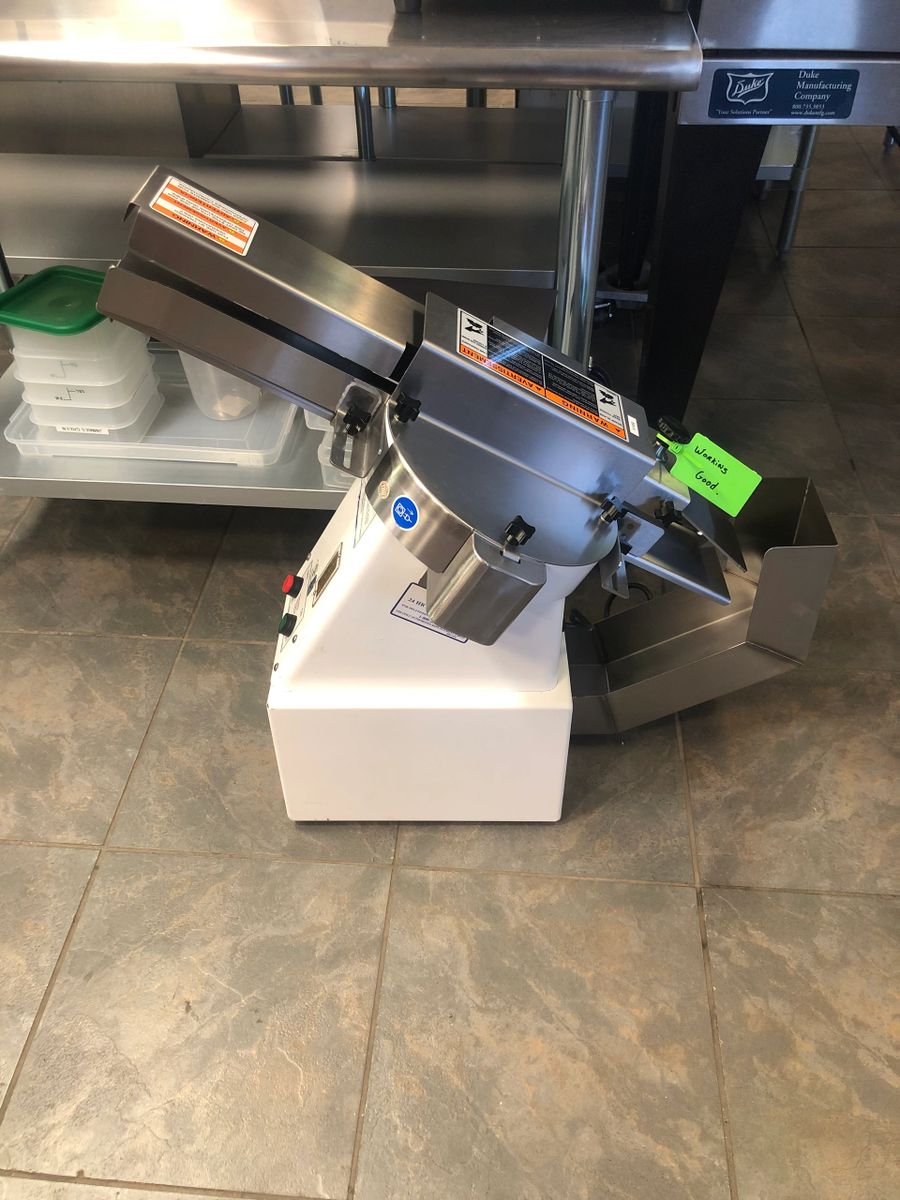 Oliver Bagel and Bun Slicer