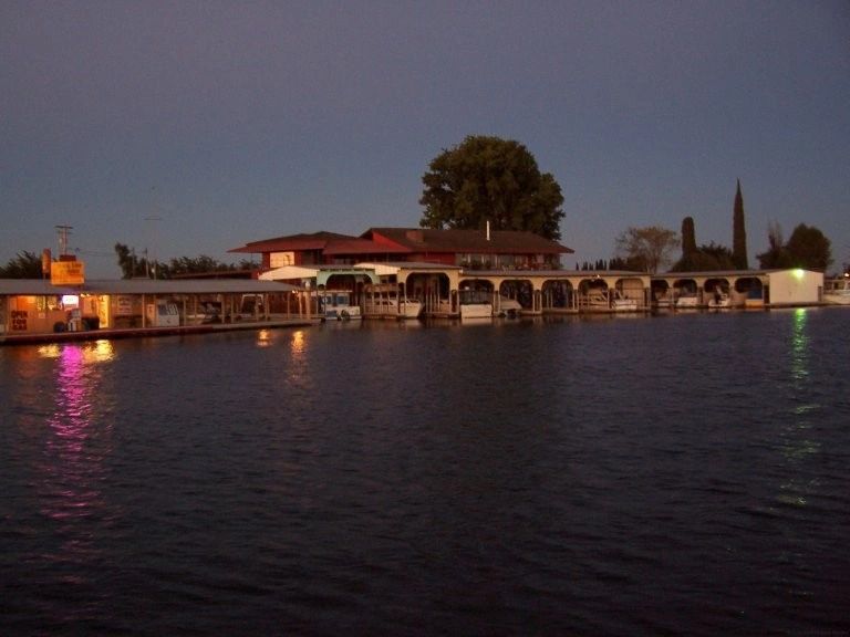 Russo's Marina photo