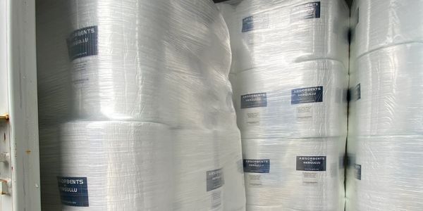 ABSORBENT PAD, ABSORBENT SOCK, ABSORBENT PILLOW, ABSORBENT ROLL, ABSORBENT BOOM, OIL SPILL KIT