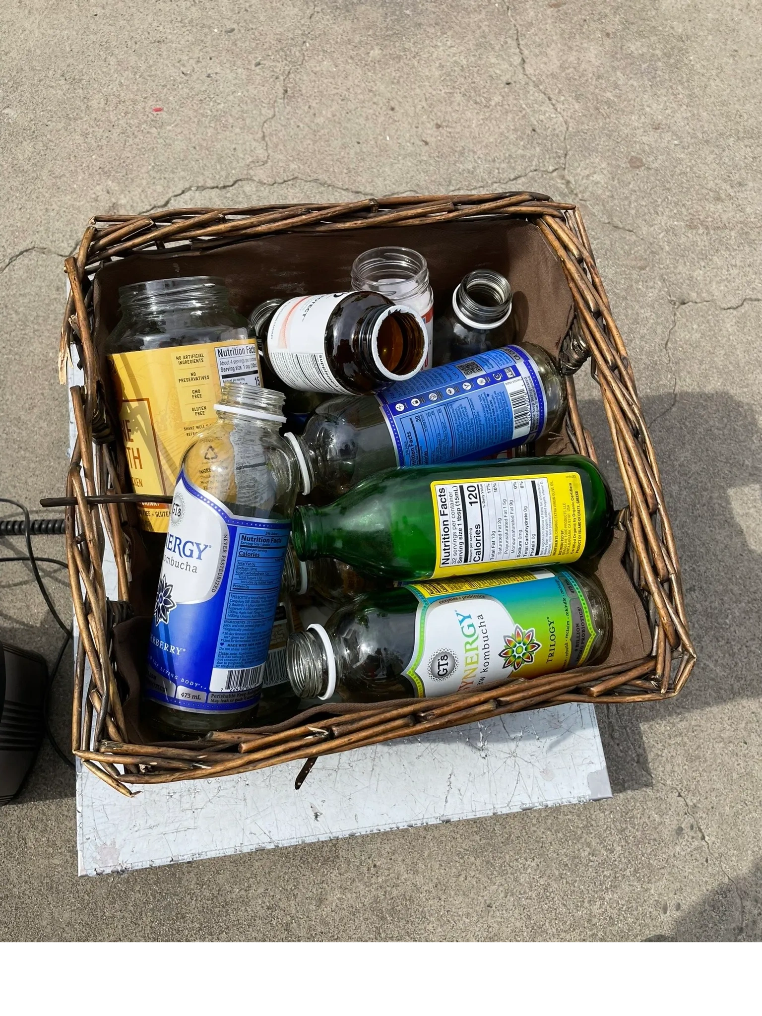 Basket of recyclable glass