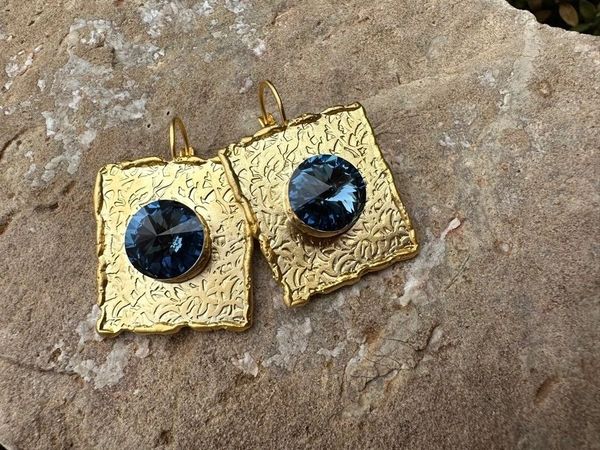 Matte gold square statement earrings!  European crystals create a classy look!