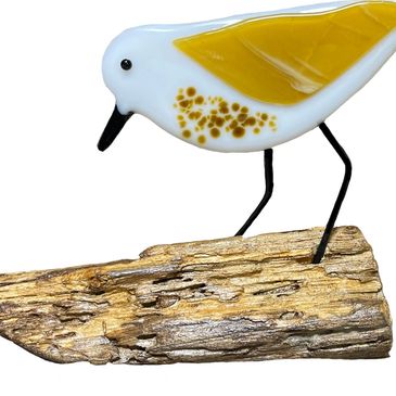 Sandpiper in glass on driftwood. Beach Memories Glassworks Artisan Made in the USA.
