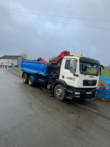Tipper hire, grab hire, muck away, grab lorry