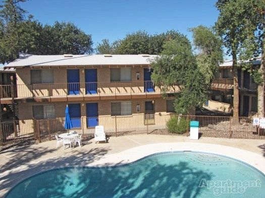 Northern Chateau Apartments