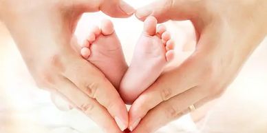newborn baby feet