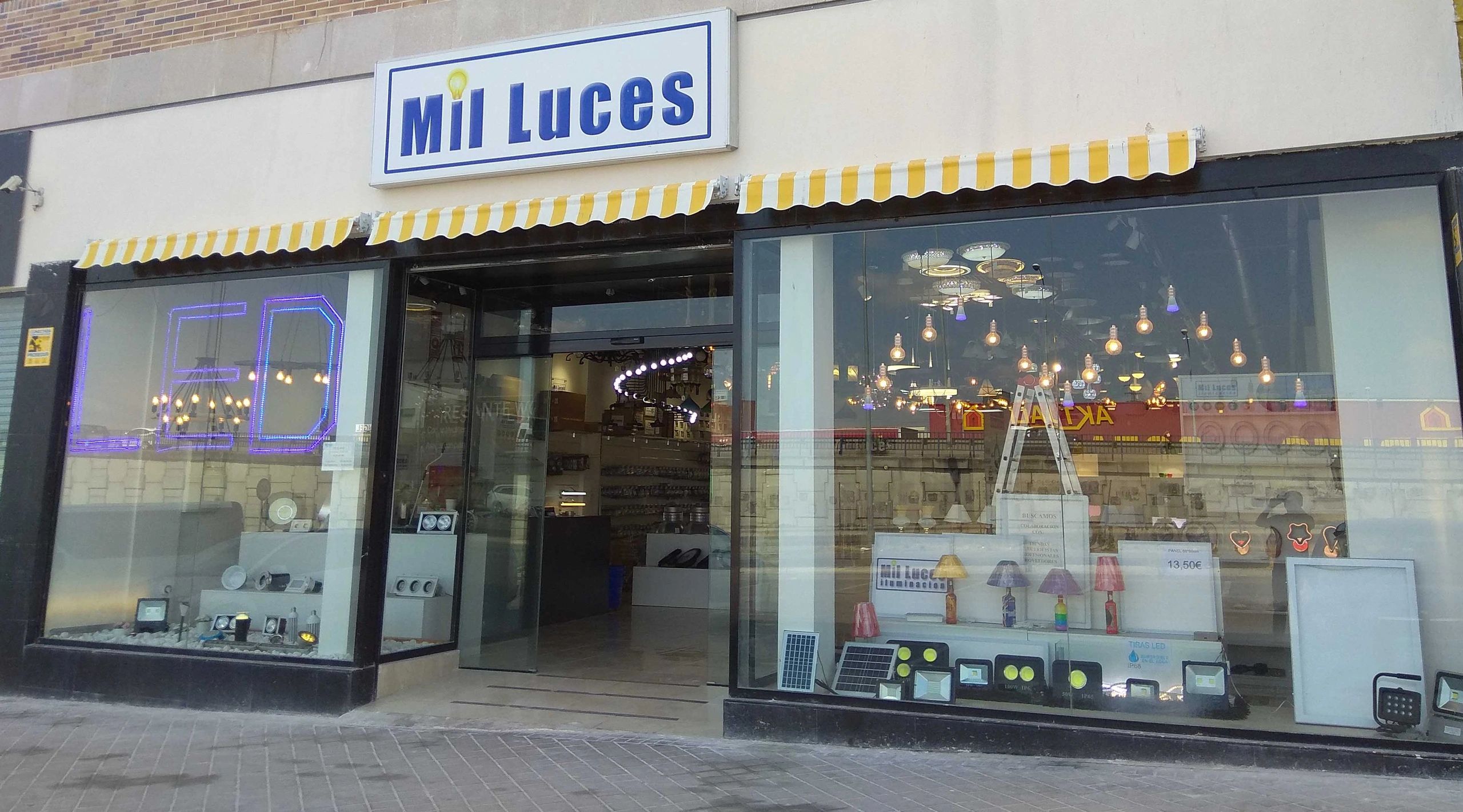 Mil Luces - Iluminacion - 马德里, 马德里