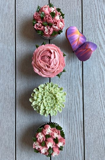 Bloom Cupcakes showcased with fall colors in our classic 4 cupcake selection.