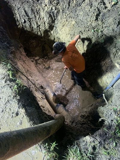 JAMRR doing an emergency repair water main break!