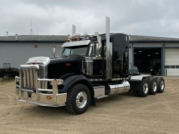 2013 PETERBILT 367 TRI DRIVE SLEEPER TANK TRUCK