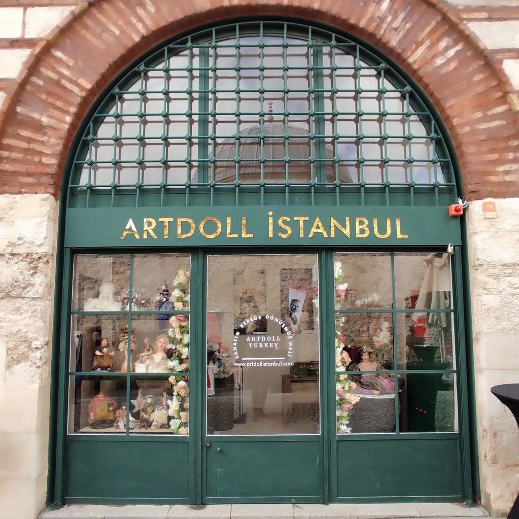 İstanbul Tasarim müzesi. Artdoll İstanbul. Artdoll Turkey. Sinem Temiz. Mahir polat Ekrem İmamoğlu. 