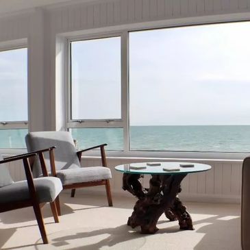 Breath taking and unobstructed views from the lounge upstairs. Stroll the beach or walk the dog